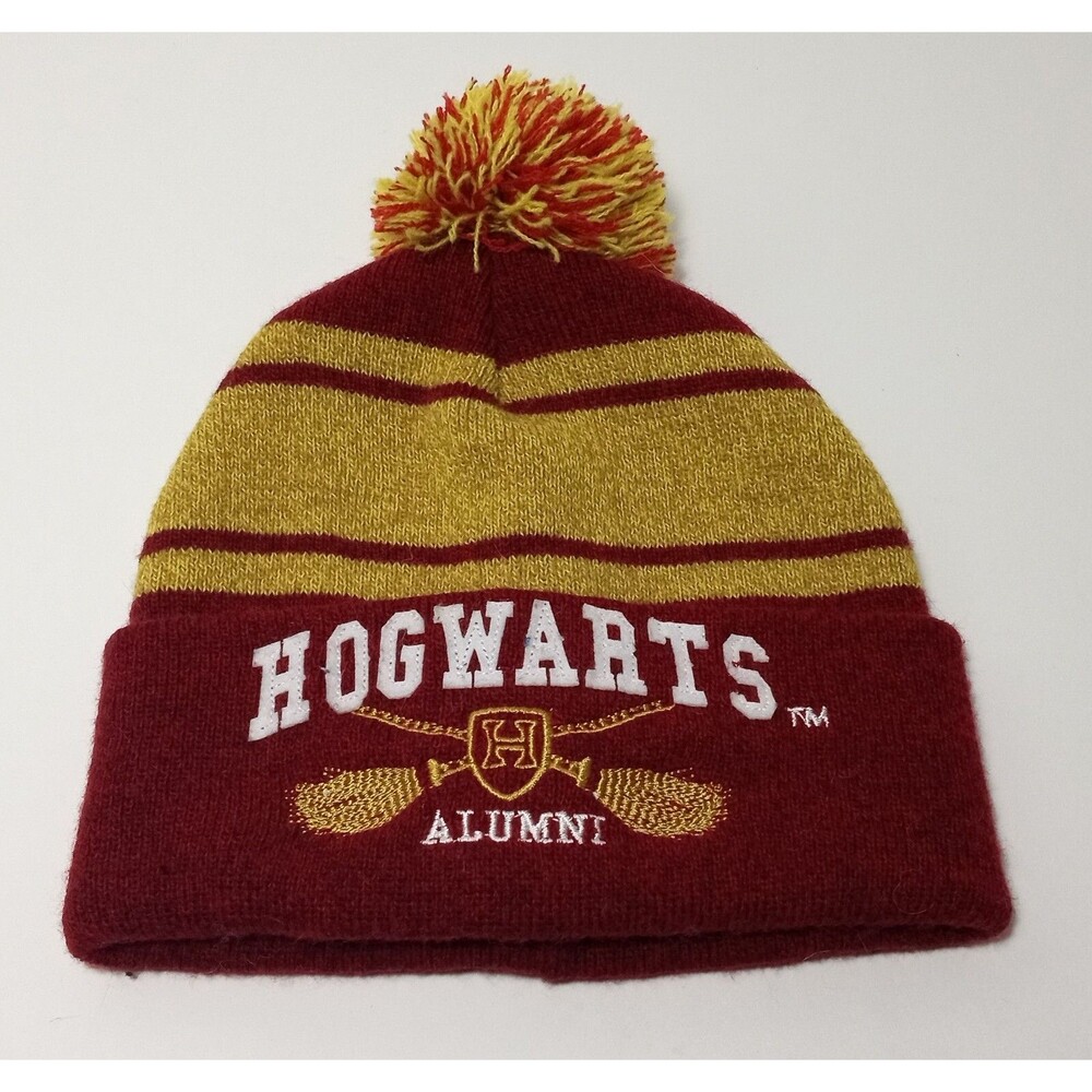 Harry Potter Hogwarts Alumni Winter Lined Hat Beanie Toboggan NWOT Red Pom Pom